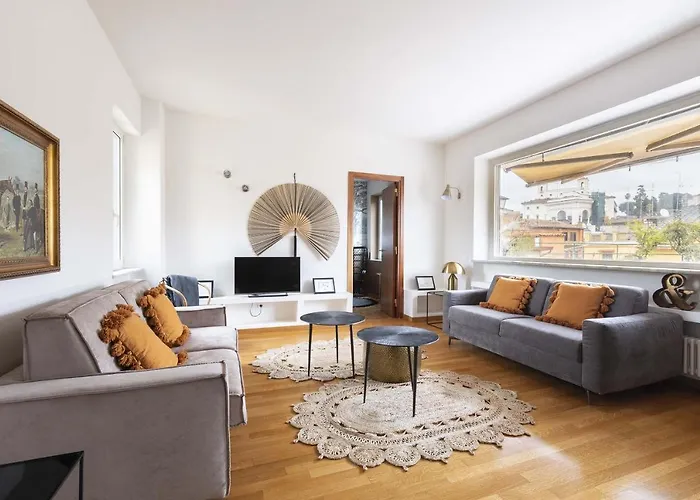 Romac - Condotti Penthouse In The Spanish Steps Area *
